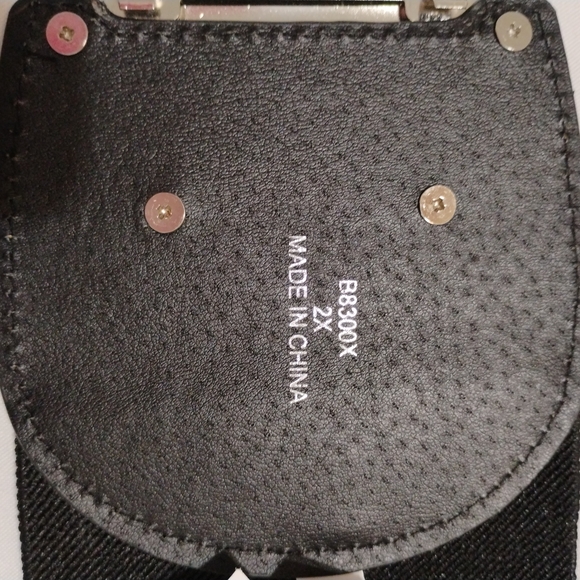 Elegant Black Belt with Silver Buckle - Picture 3 of 3